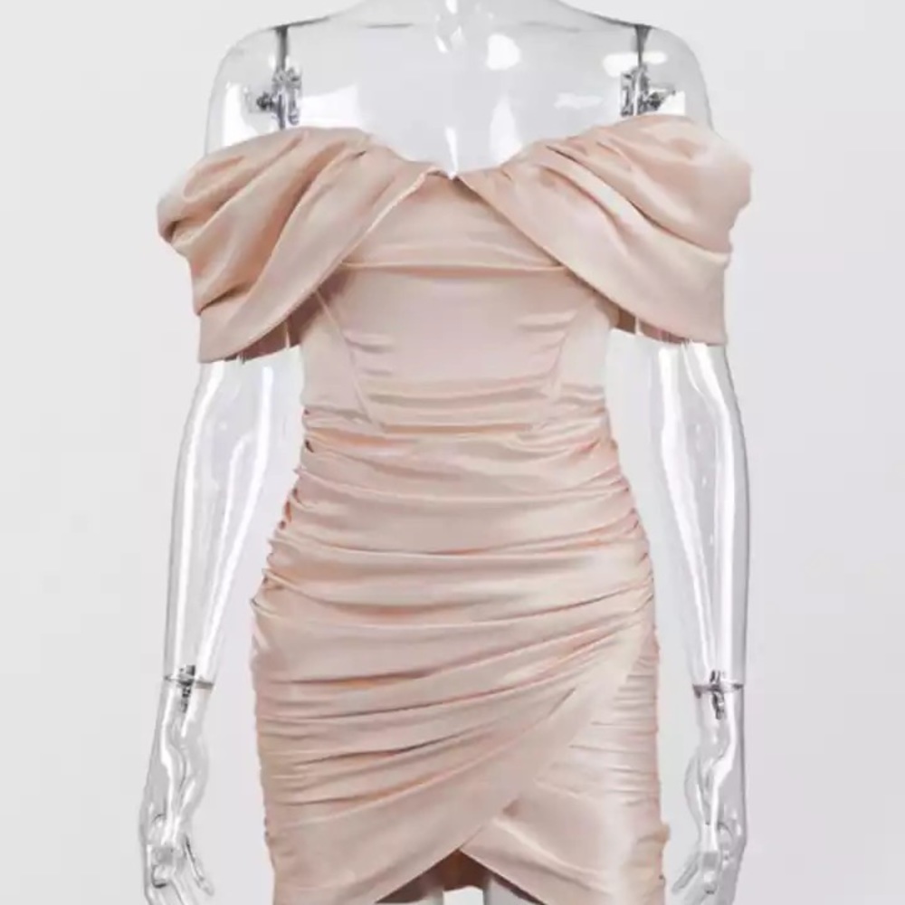 Off Shoulder Mini Dress - Picture 7 of 8